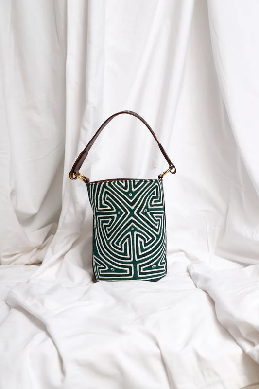 DULE BUCKET #002