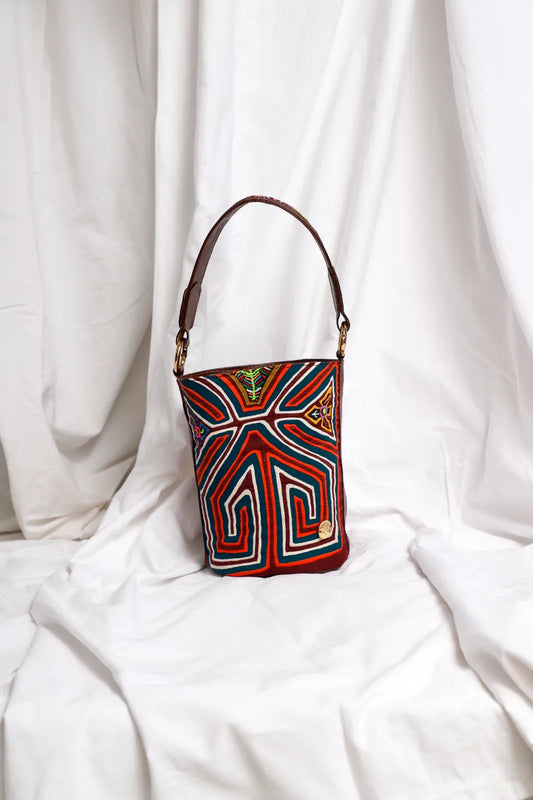 DULE BUCKET #016