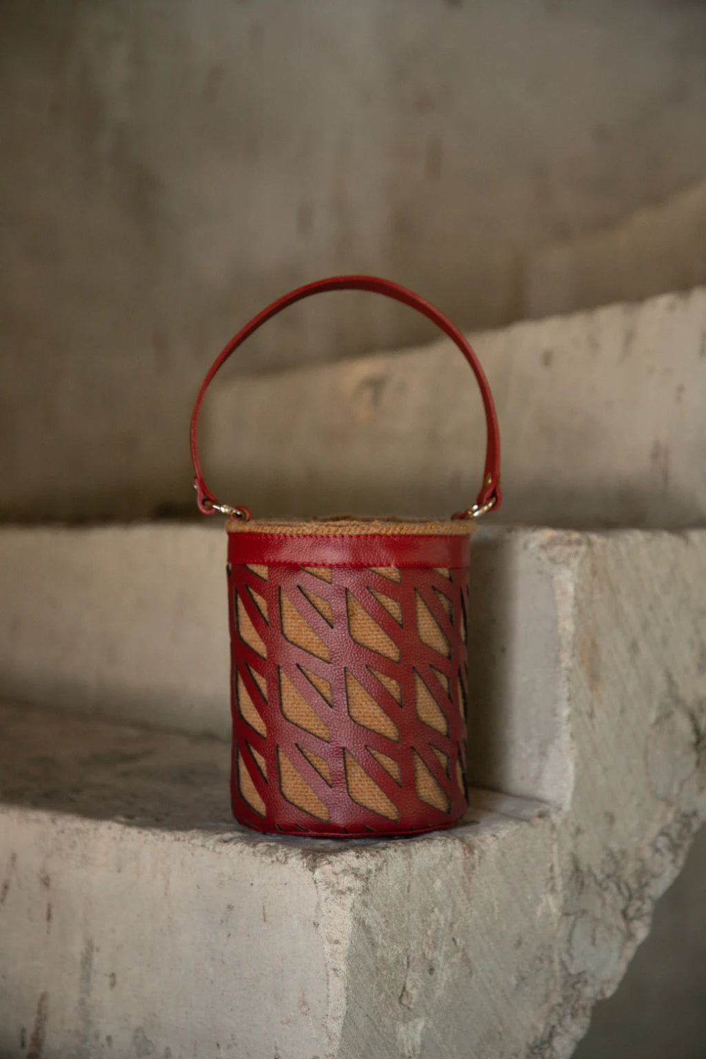 KU´KU  BUCKET # 003
